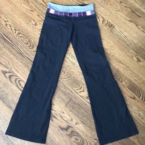 Lululemon yoga pants
